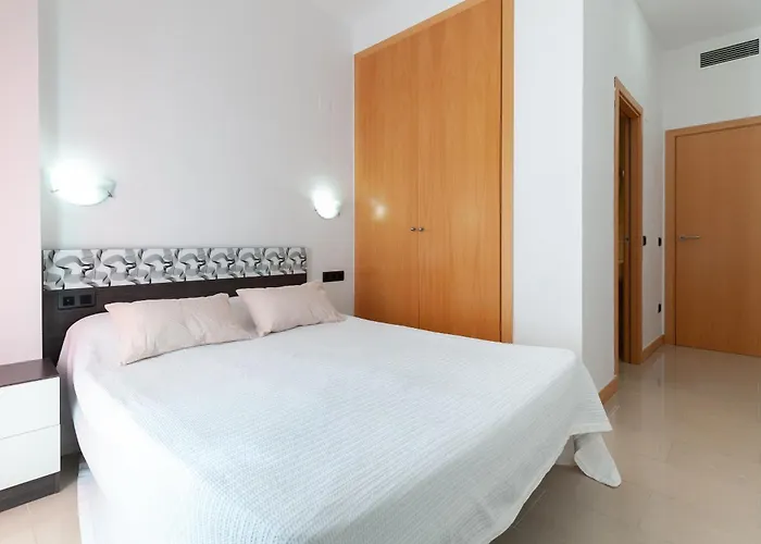 Uhc Sol I Mar Family Complex *